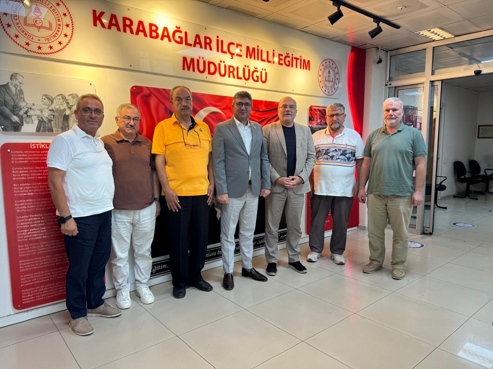 Karabağlar İlçe Millî Eğitim Müdürü Aydın Yüzbaşıoğlu’na Nezaket Ziyareti
